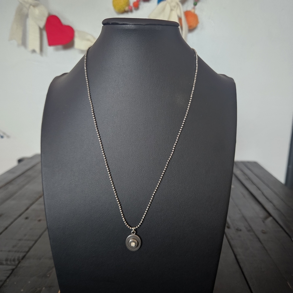 American Eagle Outfitters Simple Silver Pendant Charm Necklace Dainty Y2K